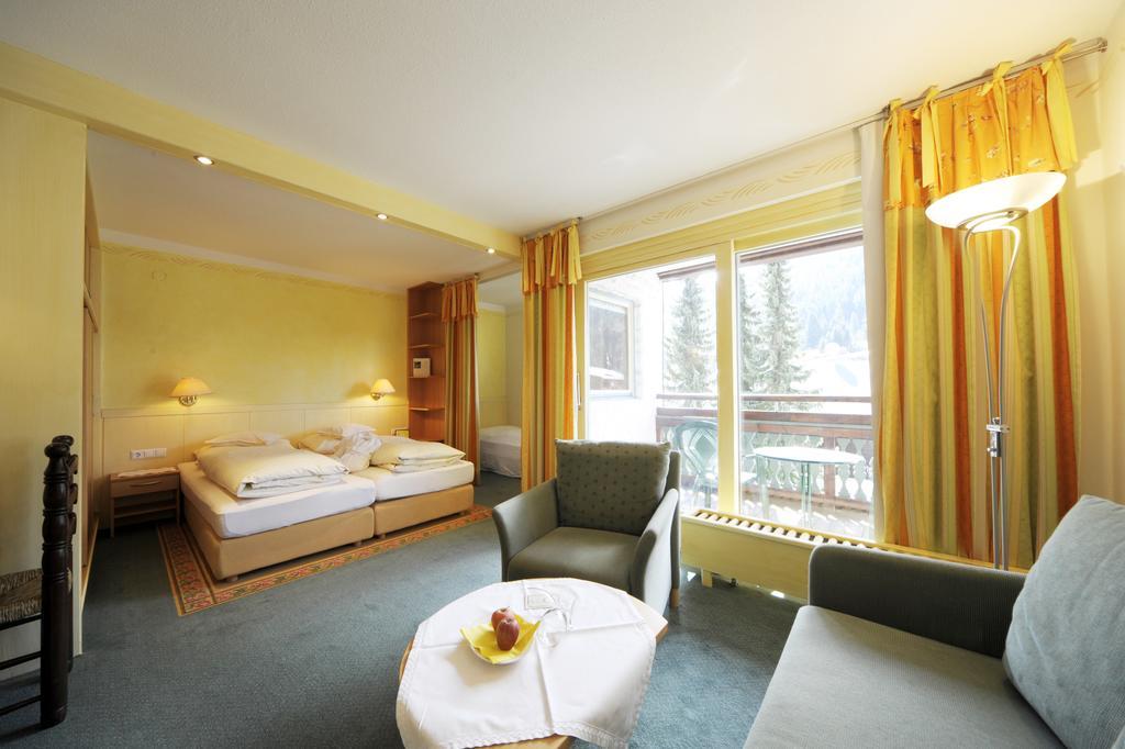 Naturhotel Ortners Eschenhof Bad Kleinkirchheim Phòng bức ảnh