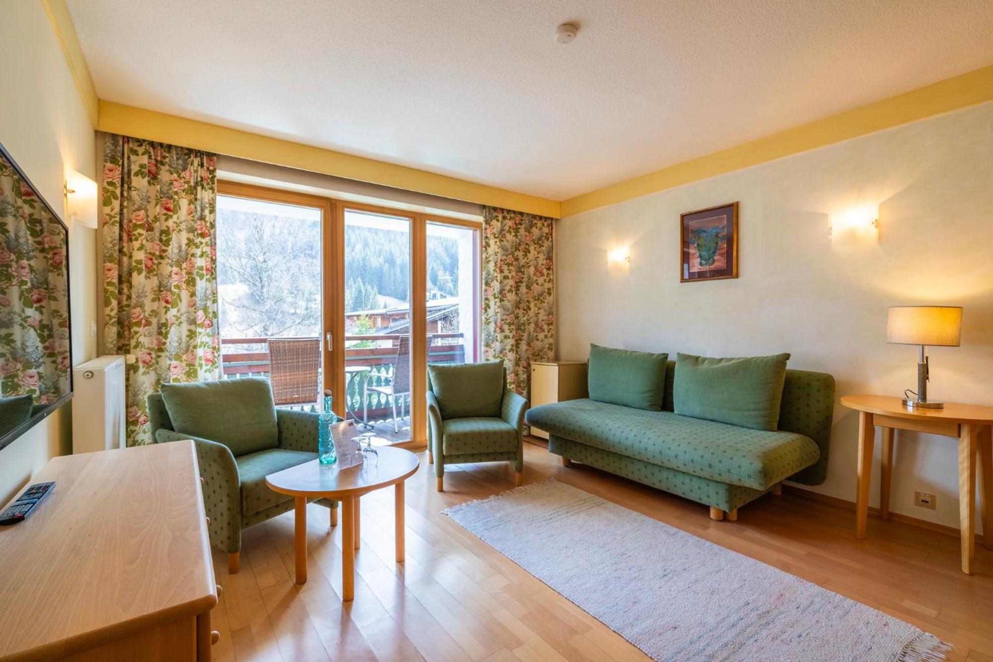 Naturhotel Ortners Eschenhof Bad Kleinkirchheim Ngoại thất bức ảnh
