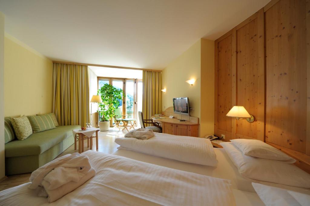 Naturhotel Ortners Eschenhof Bad Kleinkirchheim Ngoại thất bức ảnh